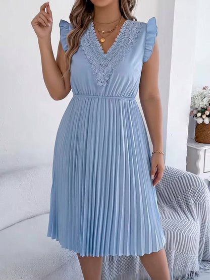 Briony – Robe Maxi Décontractée à Col V avec Détails en Dentelle