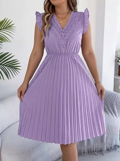 Briony – Robe Maxi Décontractée à Col V avec Détails en Dentelle
